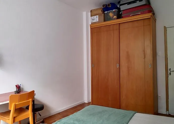 Quarto Simpatico Em Botafogo Prox Ao Metro